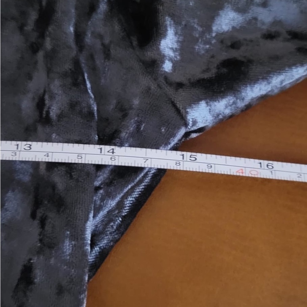 NWT Free People Don't You Wish Velvet Bodysuit V-neck Sunflower Seed Gray Sz XS - Picture 7 of 10